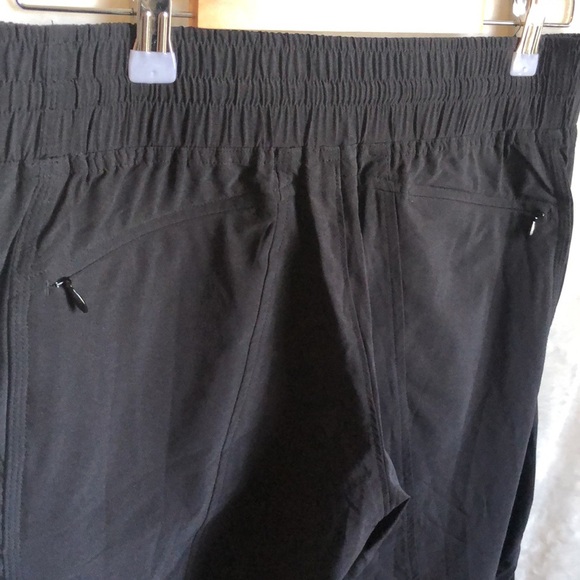 Athleta Black La Vive Jogger Pant, size 4 - Picture 6 of 9